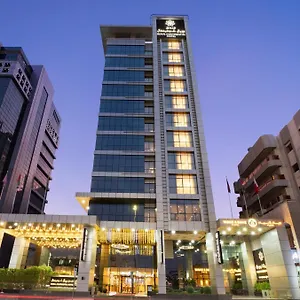 رويال كونتيننتال فندق