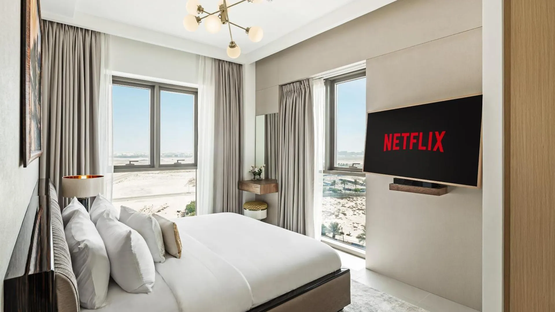 Family Friendly Luxurious Waterfront Apartment - By Dustay Dubai United Arab Emirates