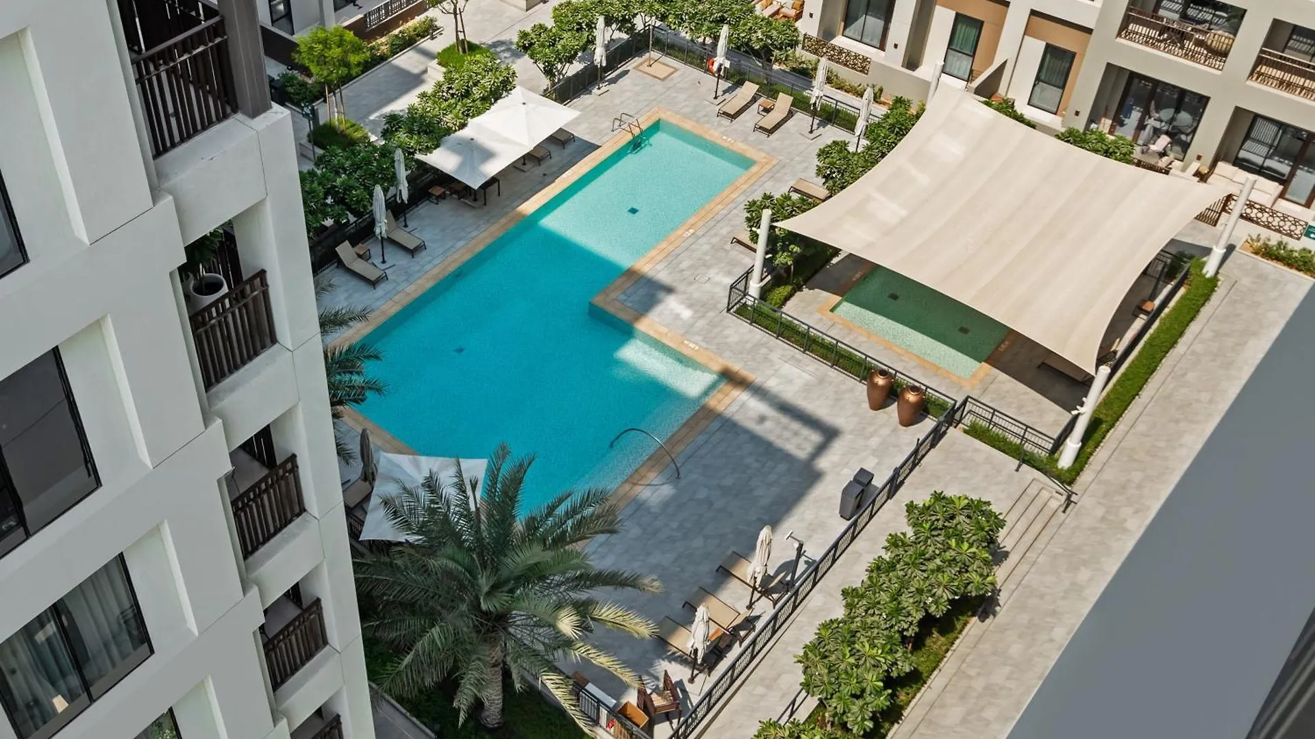 Family Friendly Luxurious Waterfront Apartment - By Dustay Dubai United Arab Emirates