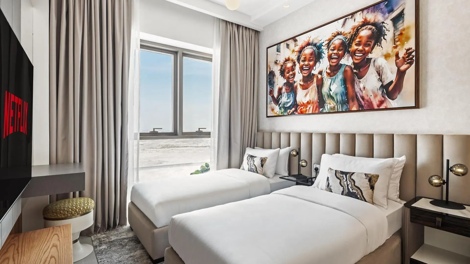 Family Friendly Luxurious Waterfront Apartment - By Dustay Dubai