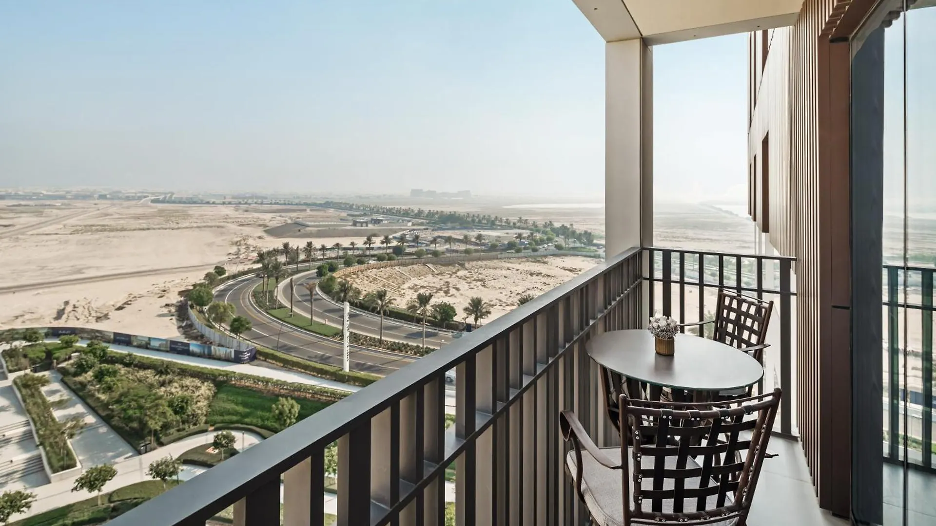 Family Friendly Luxurious Waterfront Apartment - By Dustay Dubai