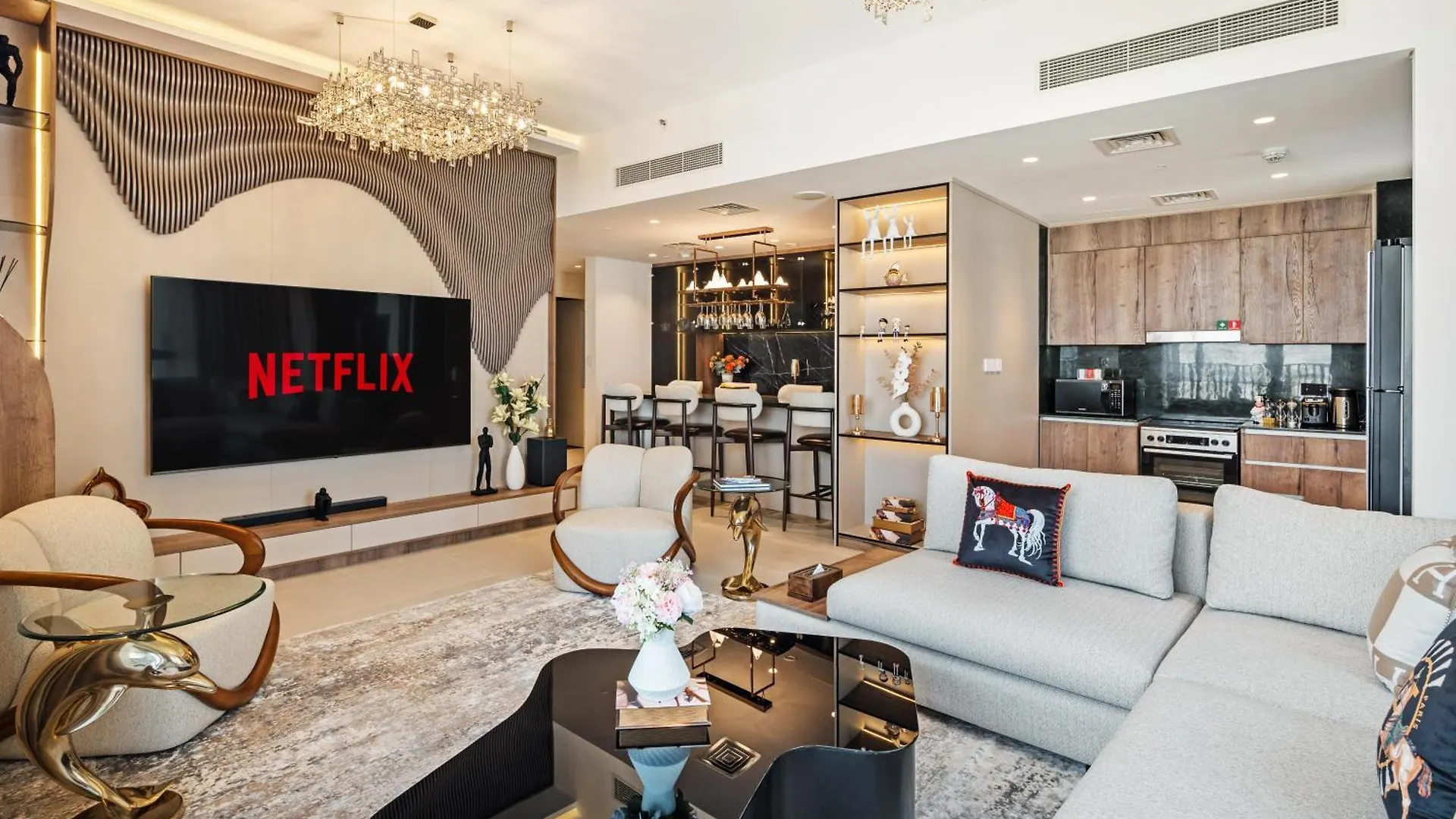 Family Friendly Luxurious Waterfront Apartment - By Dustay contacts